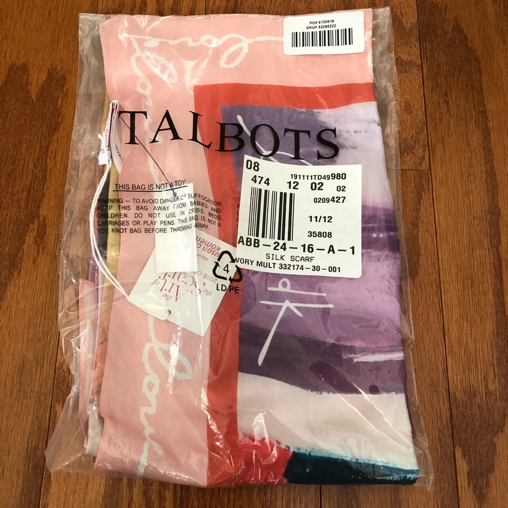NEW silk scarf 🧣